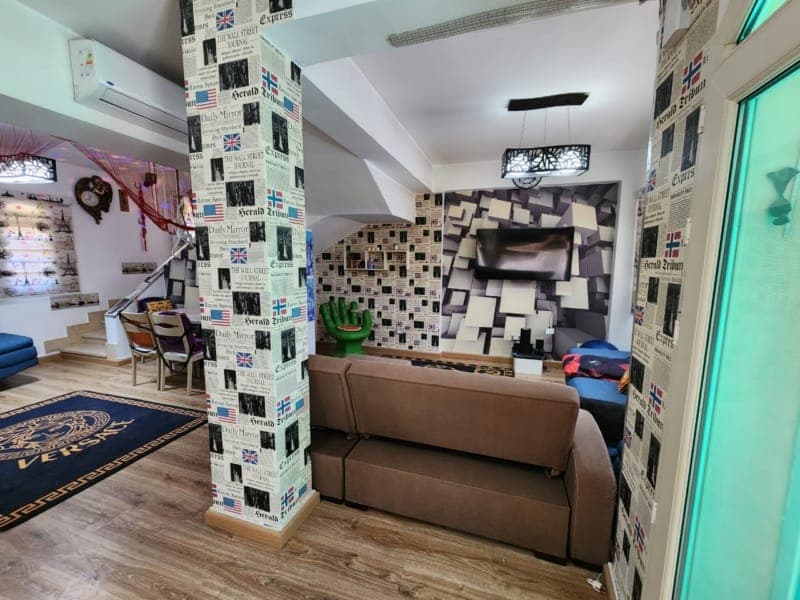 Gallery image 3